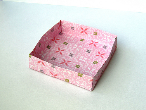 Un-unfoldable Box