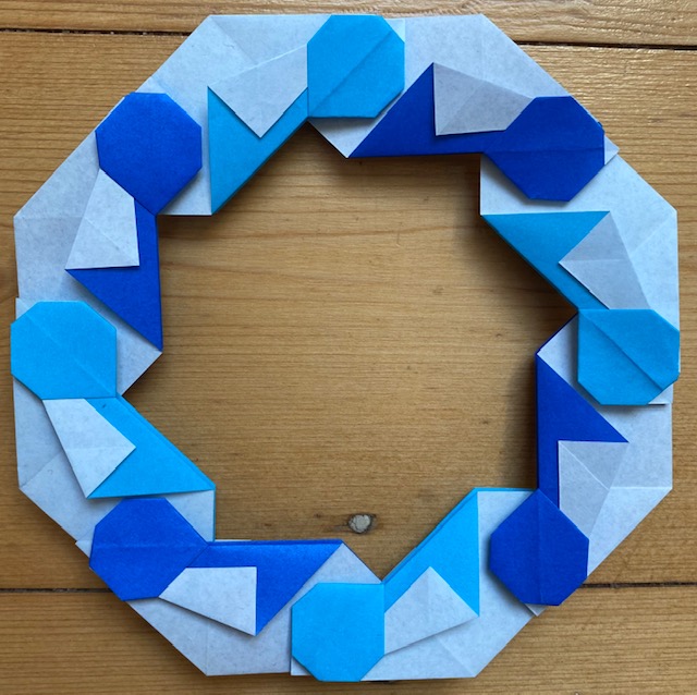 Eight Note Wreath